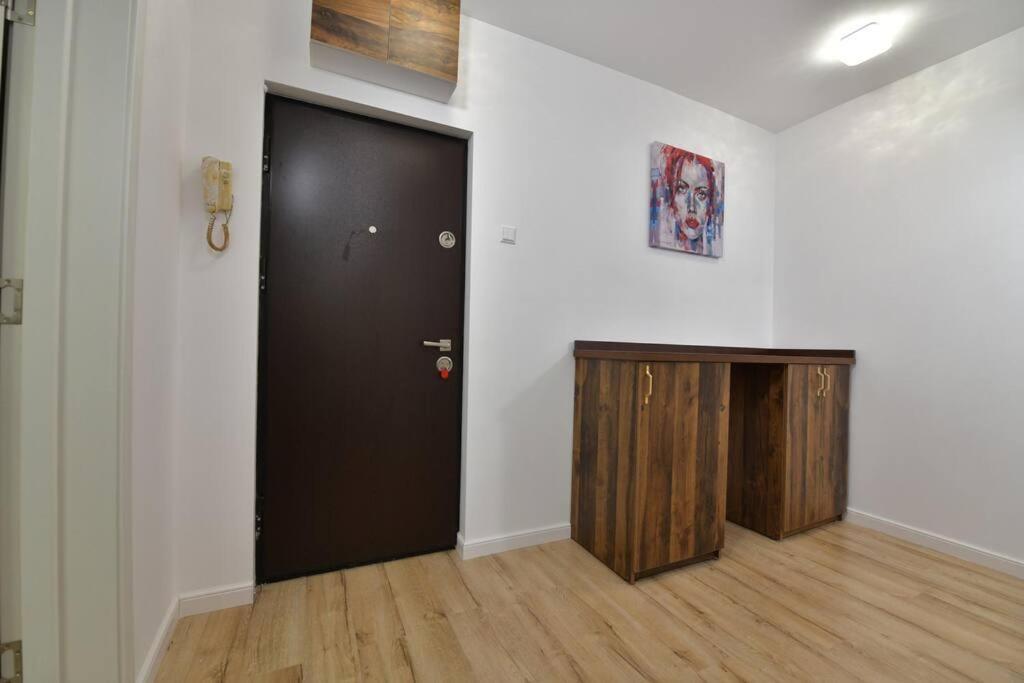 Luxury Studio / Ghencea * Bucureşti