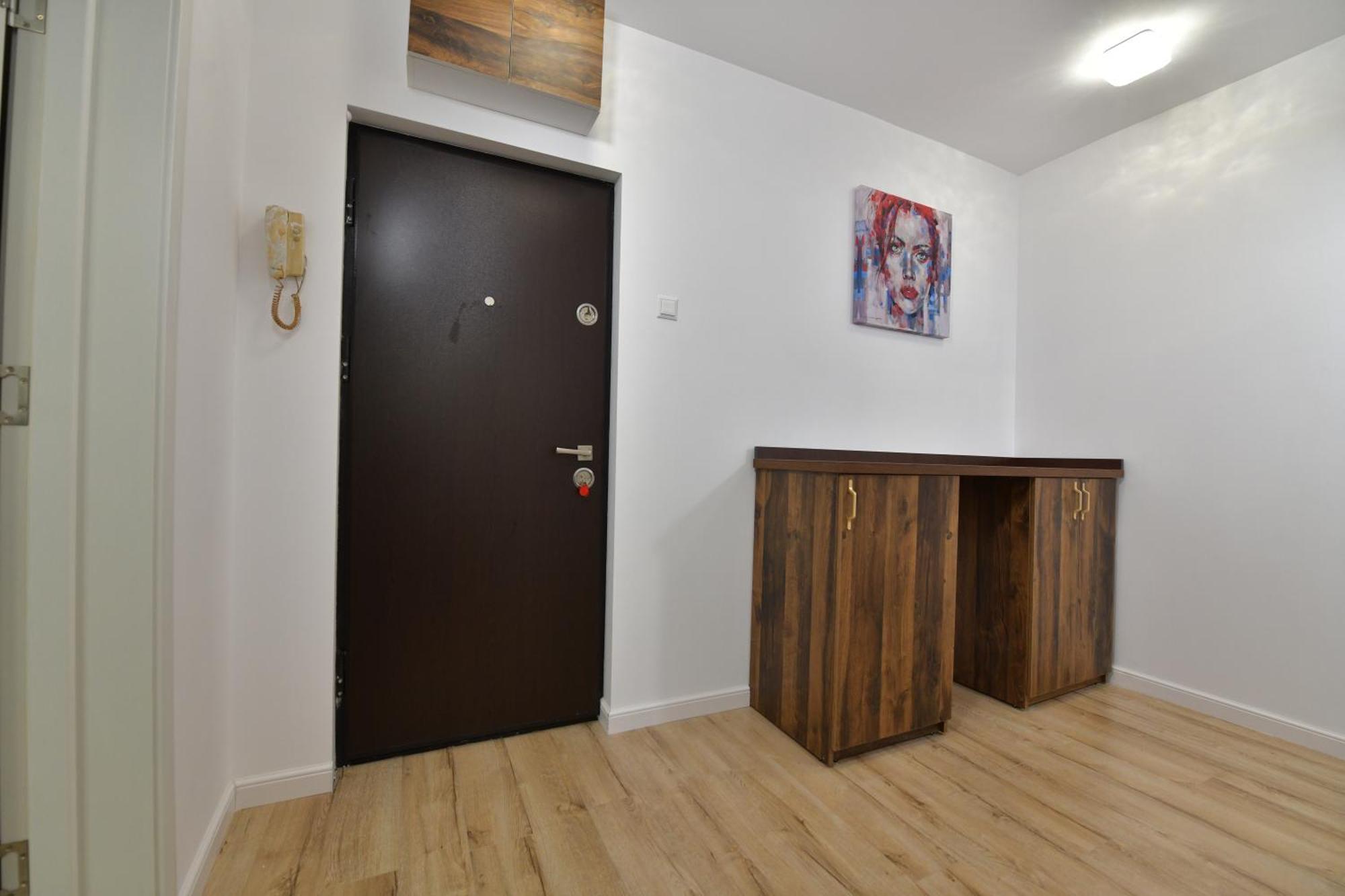 Luxury Studio / Ghencea * Bucureşti